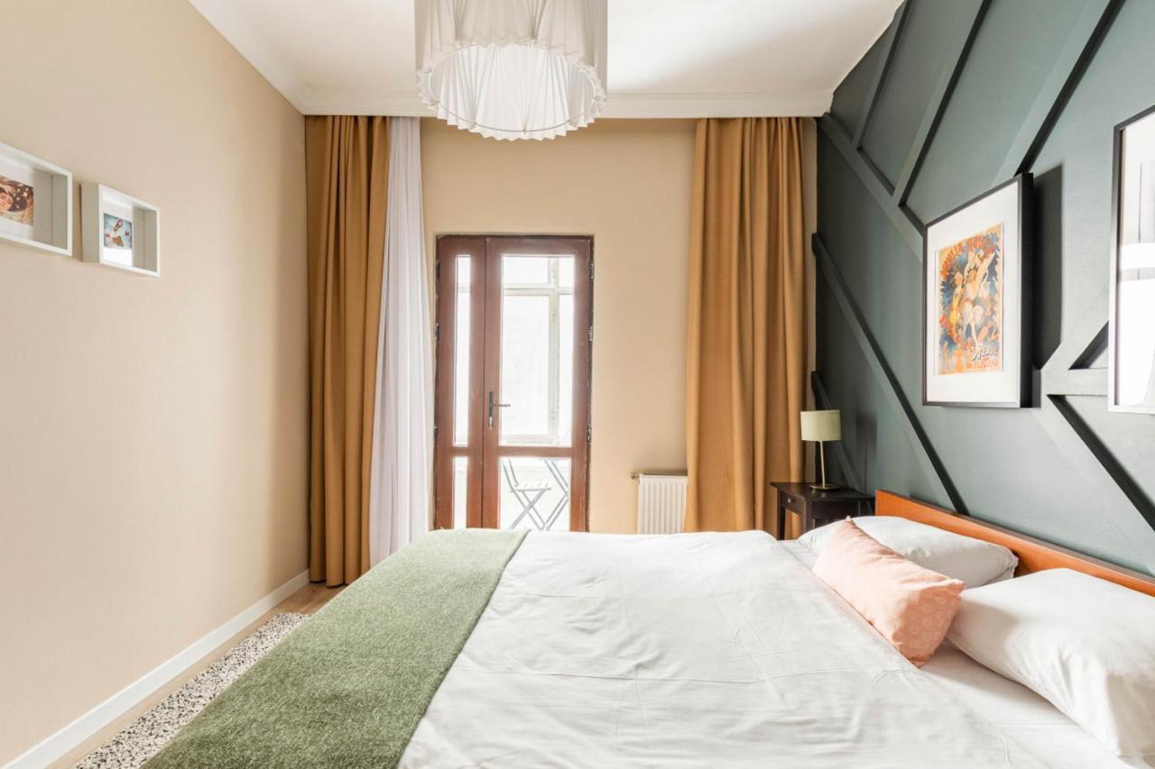 Stylish Flat With Excellent Location In Beyoglu Daire *